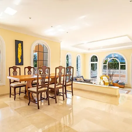 Fuengirola Majestic Villa *